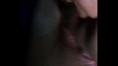 ਕਾਰ ਵਿੱਚ ਇੱਕ ਪ੍ਰੇਮਿਕਾ ਨਾਲ